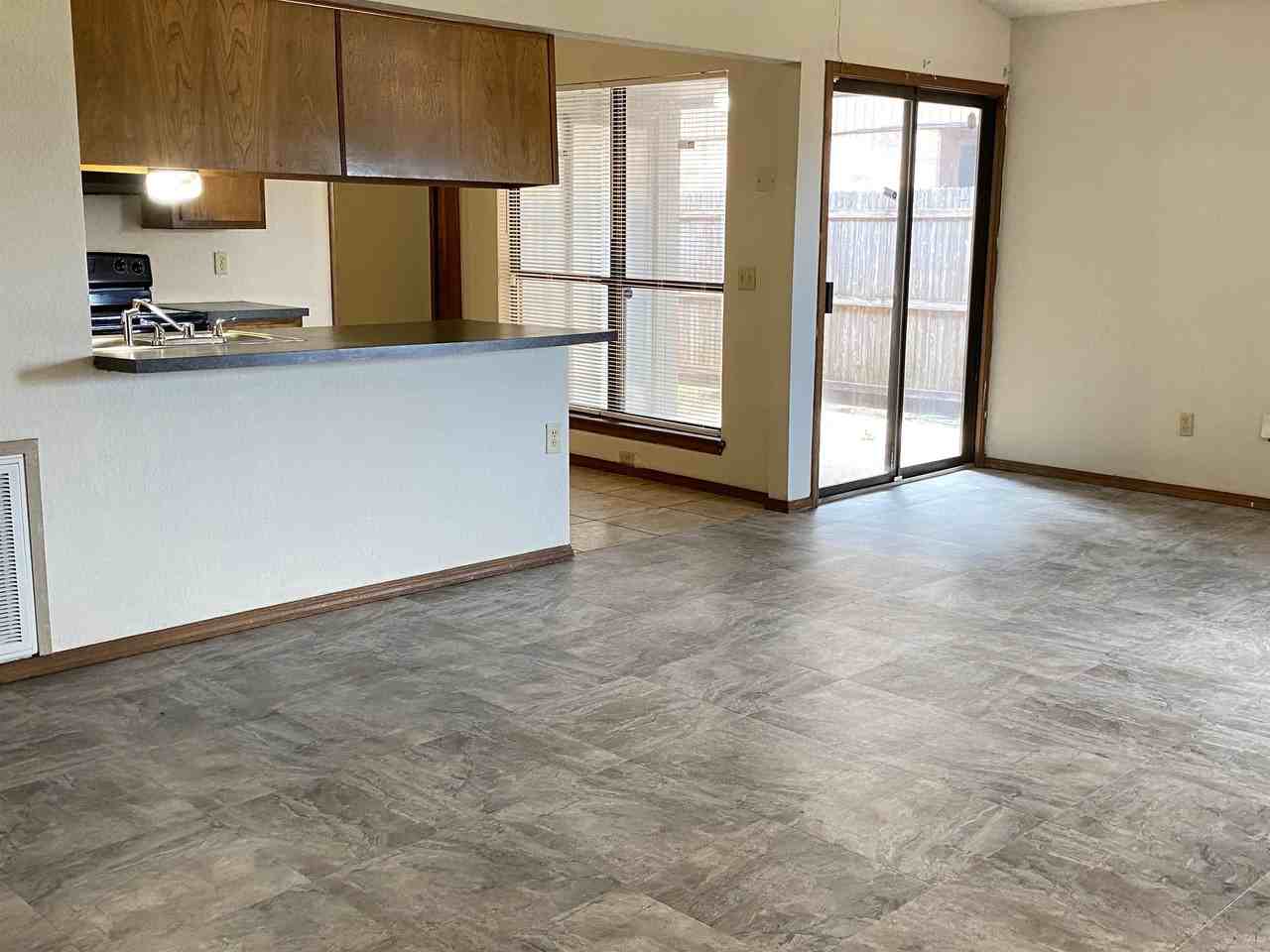 2820 SE 55th St (OV) - Photo 3 of 22