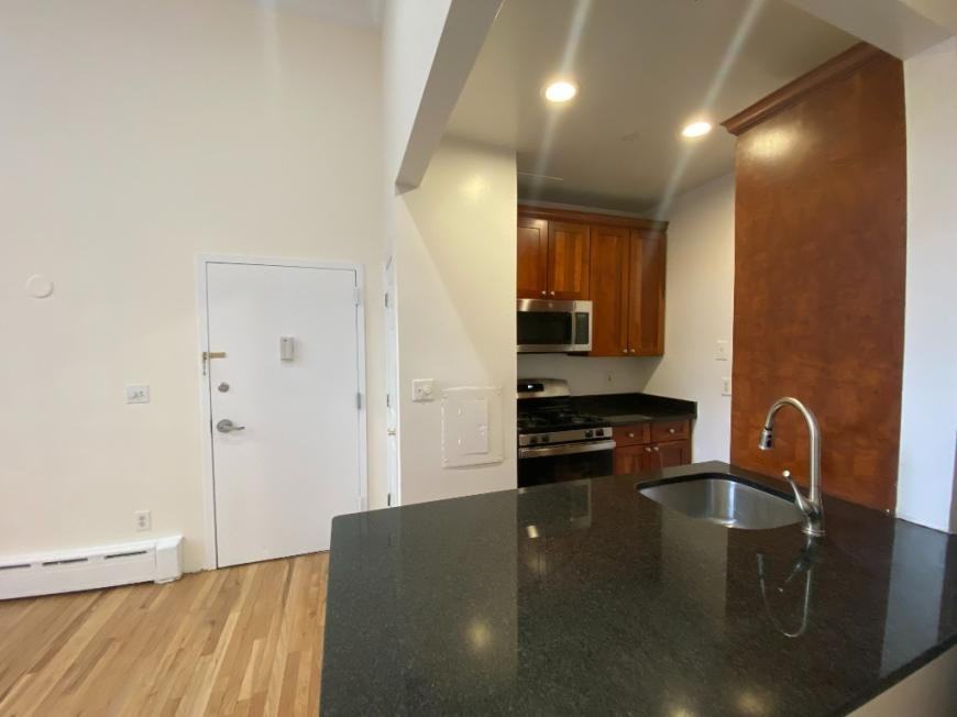 55 Skillman Ave - Photo 3 of 10