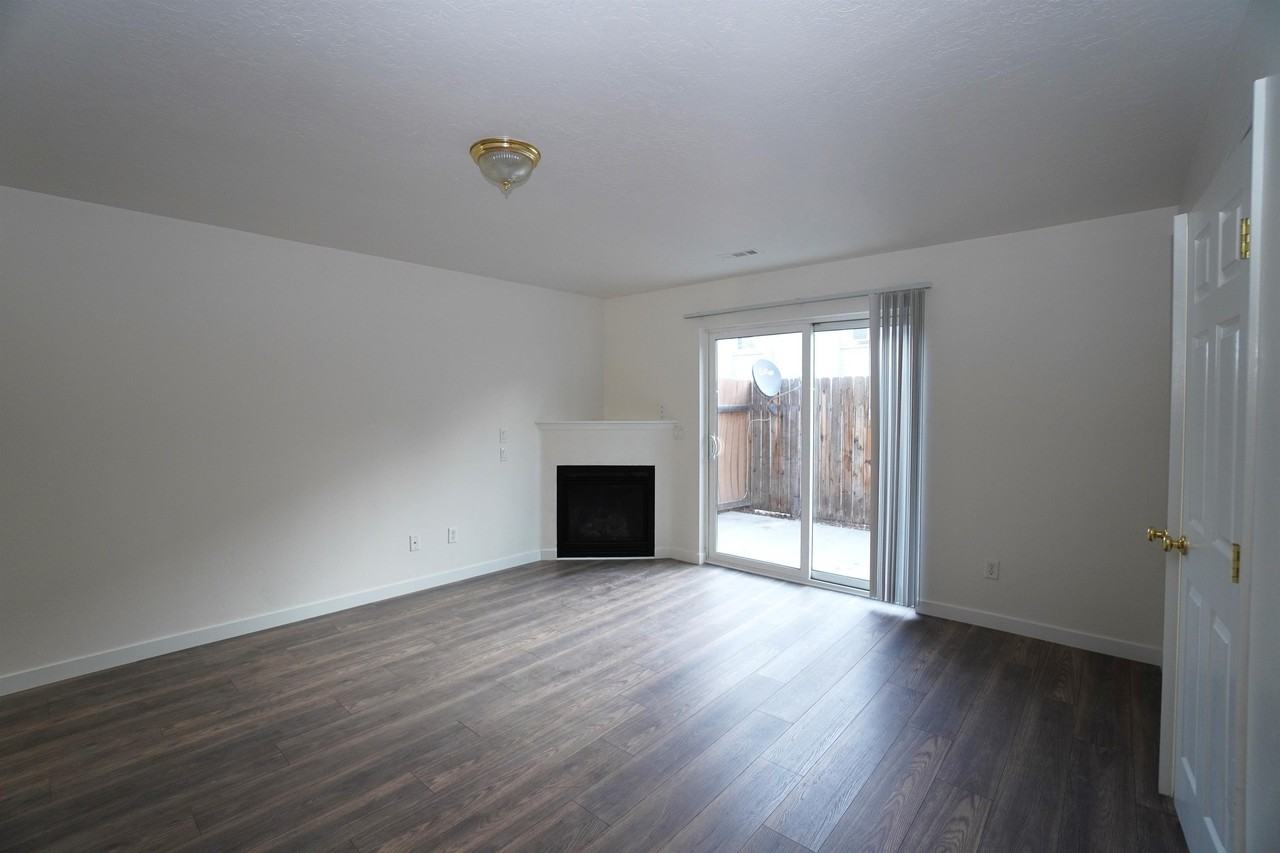 1284 Northeast 2 And A Half Street - Photo 7 of 20