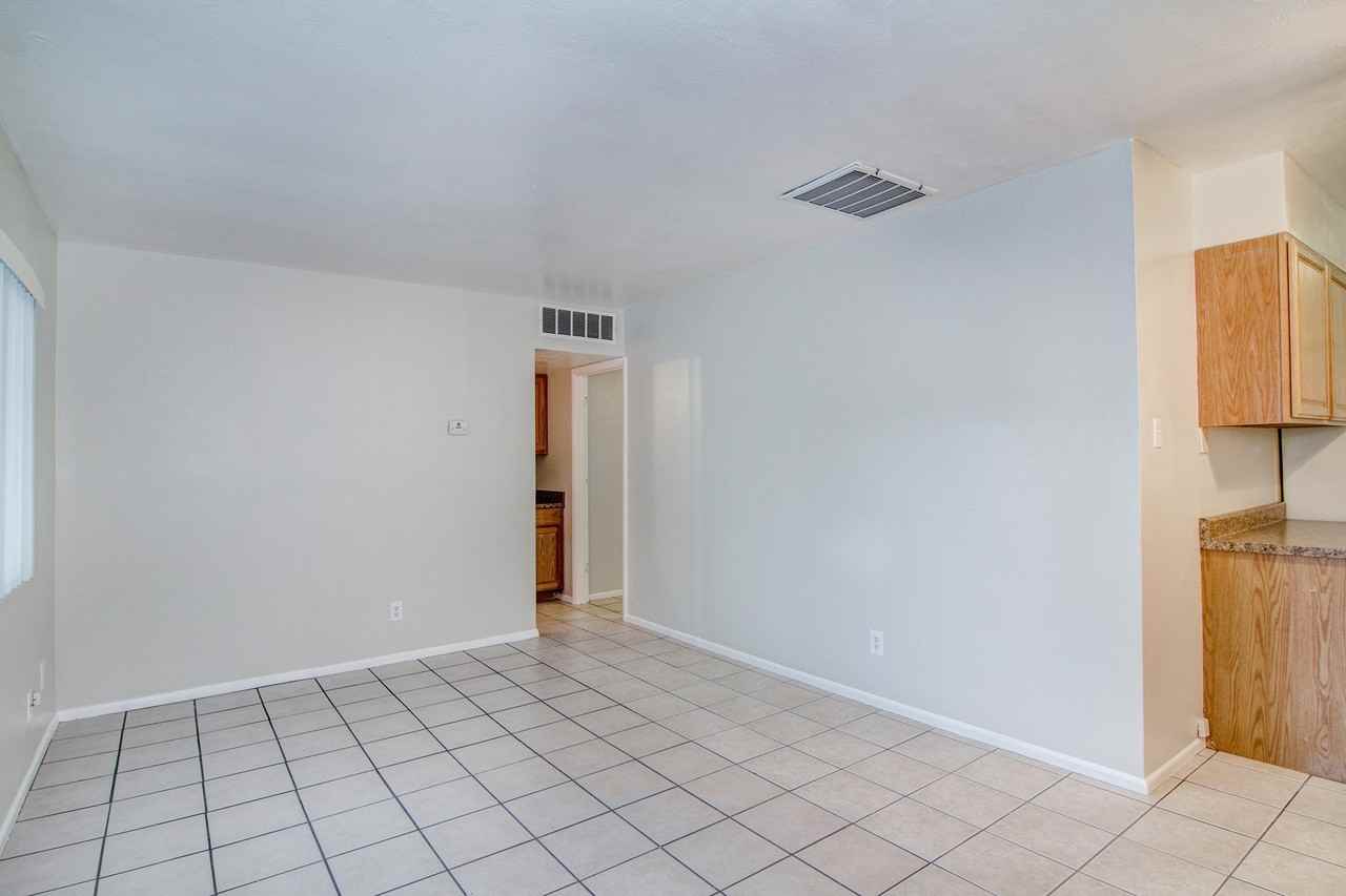 6 at 23rd Avenue - Photo 5 of 19