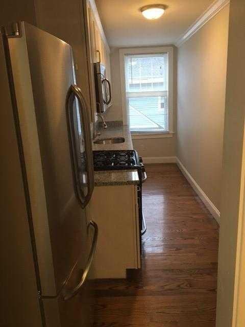 60 Townsend St - Photo 2 of 10