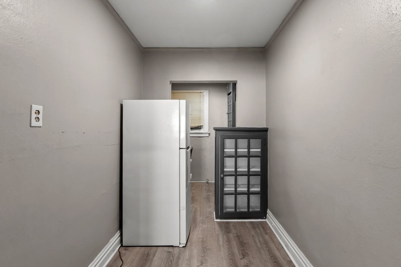 5618 South Grand Boulevard - Photo 4 of 32