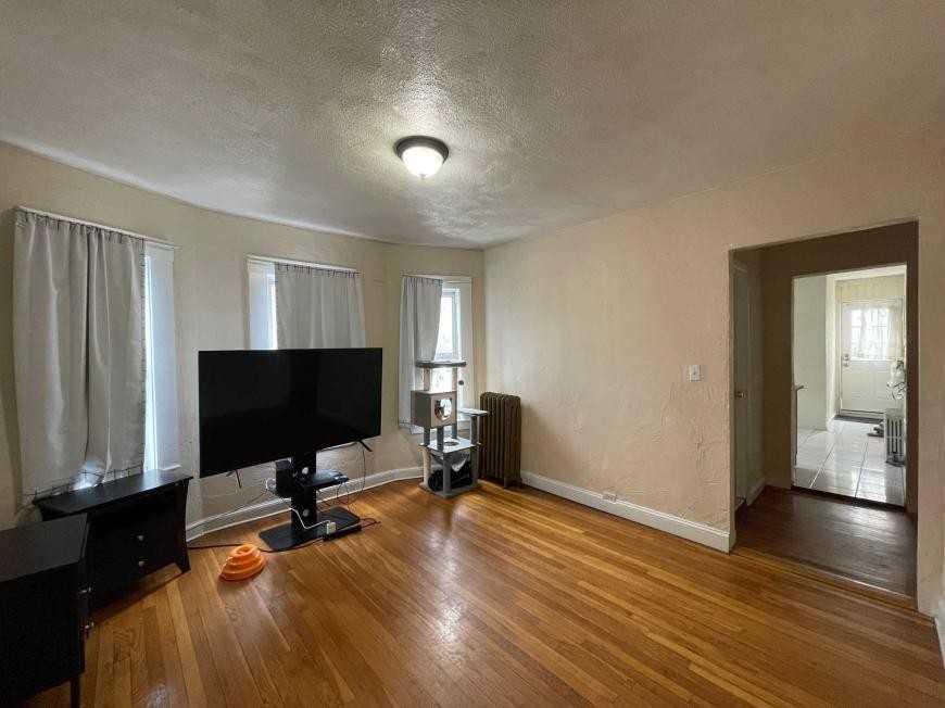 237 Boston Ave - Photo 3 of 8