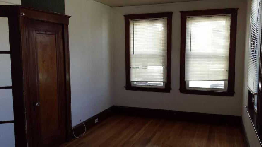 32 Commonwealth Ave - Photo 2 of 6