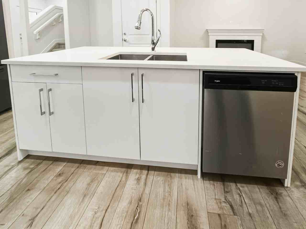 7257 Chivers Pl Sw - Photo 4 of 29