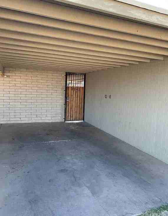 1530 // 2842 North Eastgate Drive - Photo 2 of 13