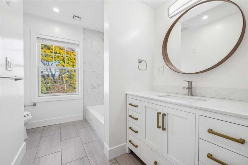 58 Central St - Photo 2 of 10