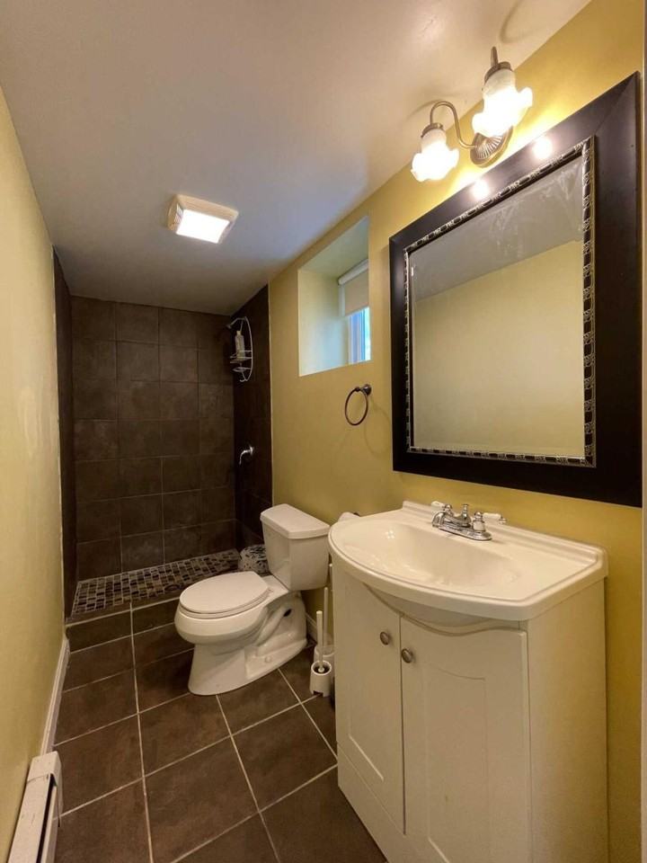 143 Bellevue St - Photo 2 of 10