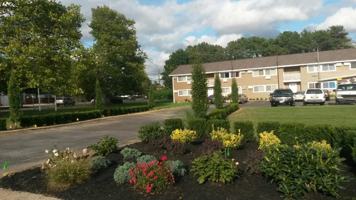 featured image of 1721 N Gardiner Dr