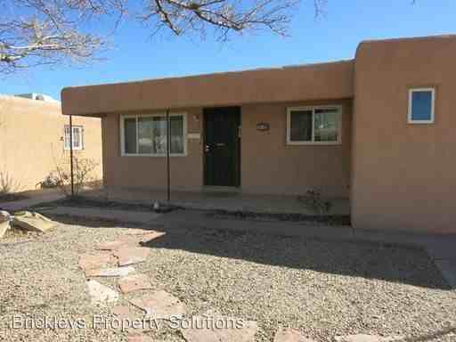 928 Kentucky St SE - Photo 2 of 18