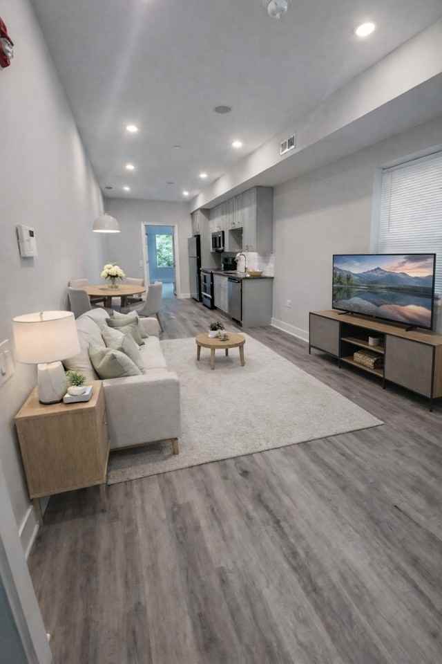 3933 Powelton Avenue - Photo 7 of 41