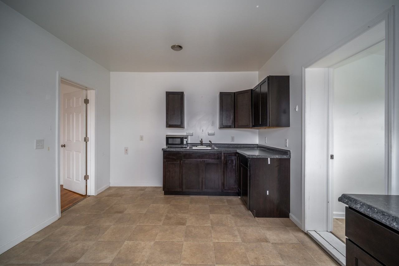 100 East Main Street - Photo 3 of 10