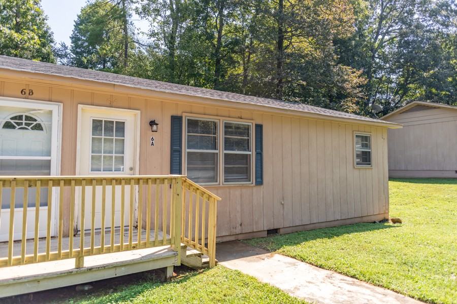 338-01: Gamecroft Duplexes - Photo 2 of 22