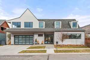 featured image of 113 Valley Ct