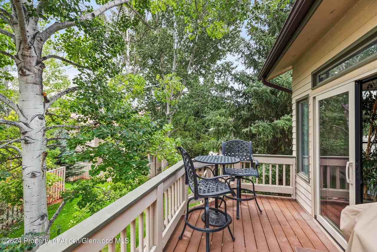 2024 Arbor Park Dr - Photo 5 of 16