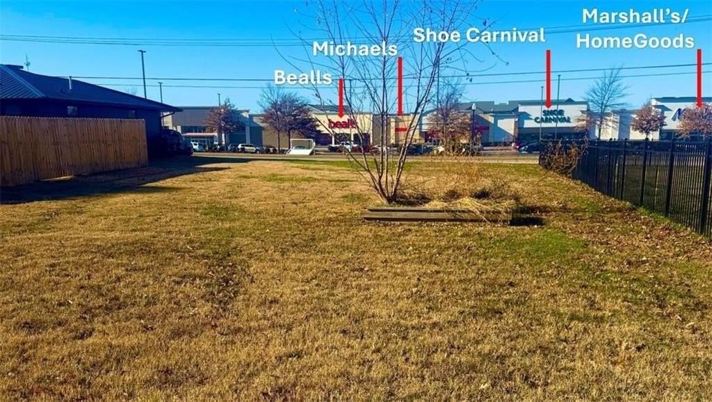 303 S Promenade Blvd - Photo 5 of 50