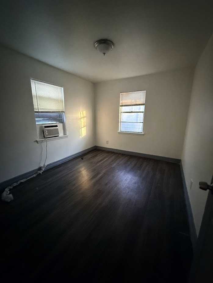 3112 Christie St. - Photo 6 of 10