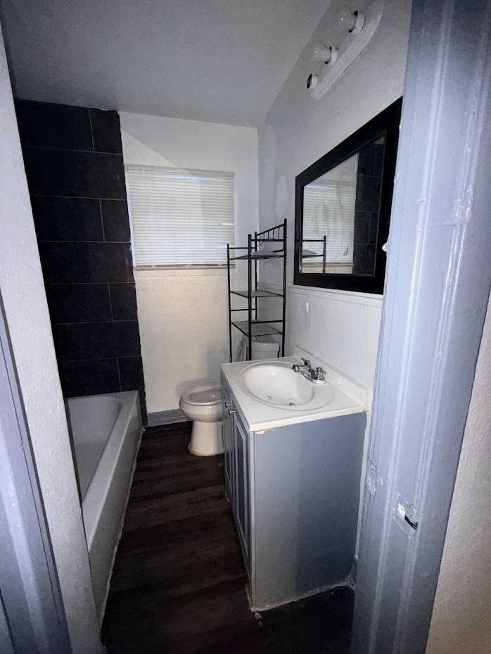 3112 Christie St. - Photo 7 of 10