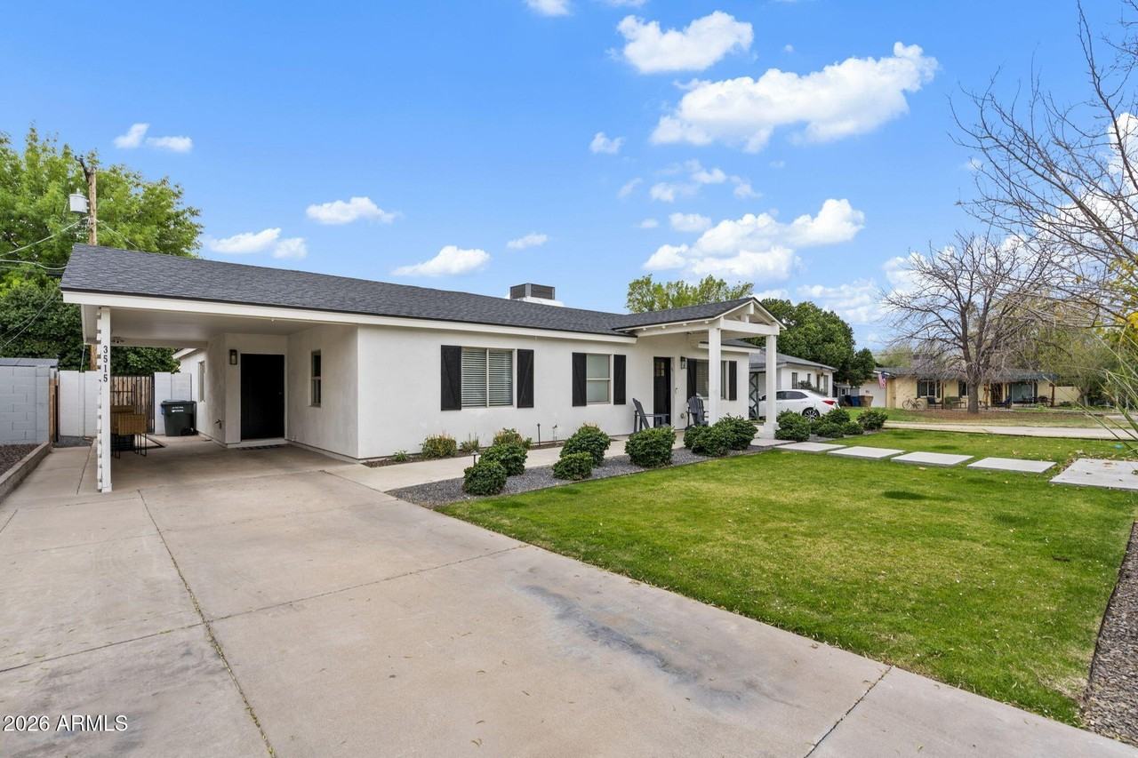 3515 E Piccadilly Rd - Photo 2 of 21