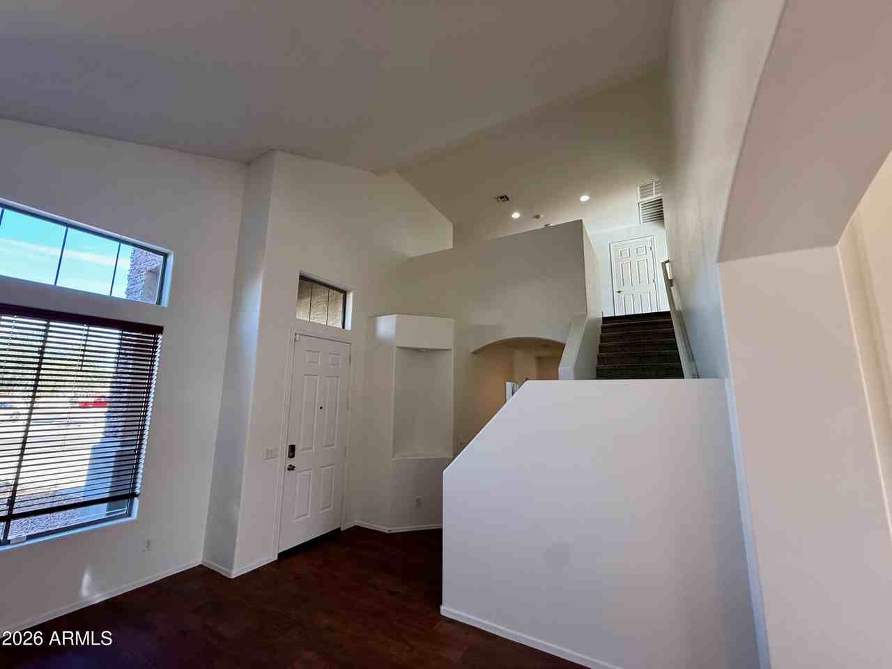 2431 W Carter Rd - Photo 6 of 30