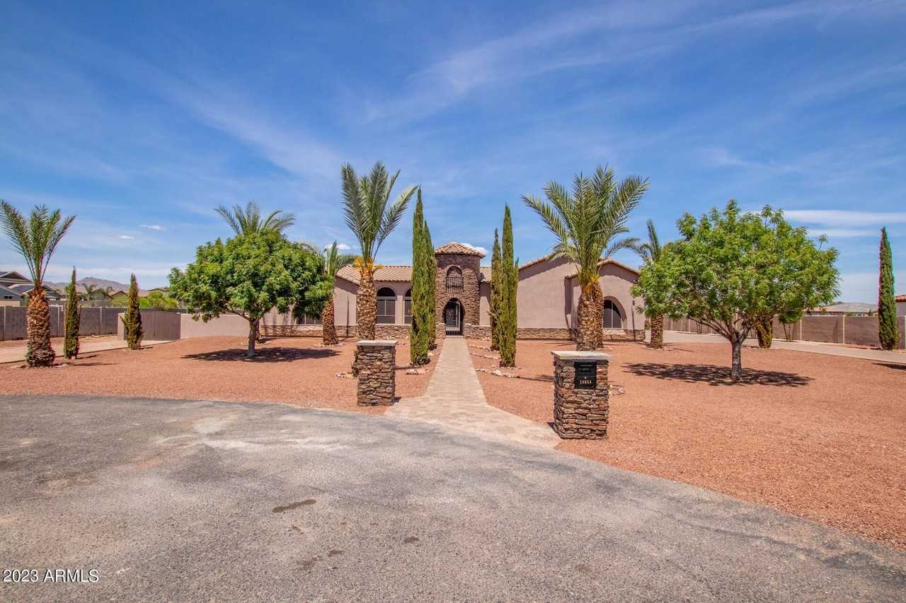 18654 W Solano Dr - Photo 2 of 50