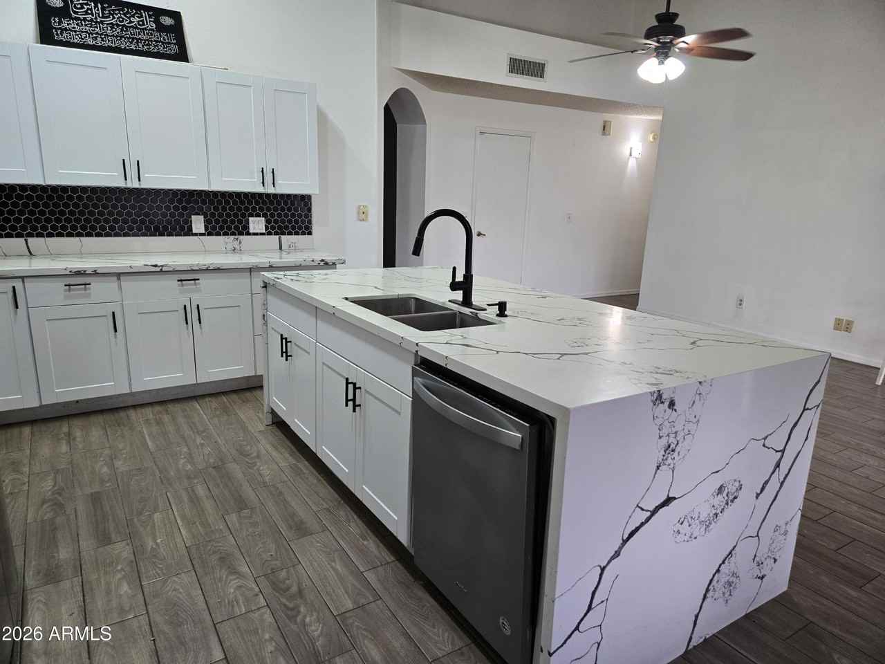 4784 W Oraibi Dr - Photo 4 of 22