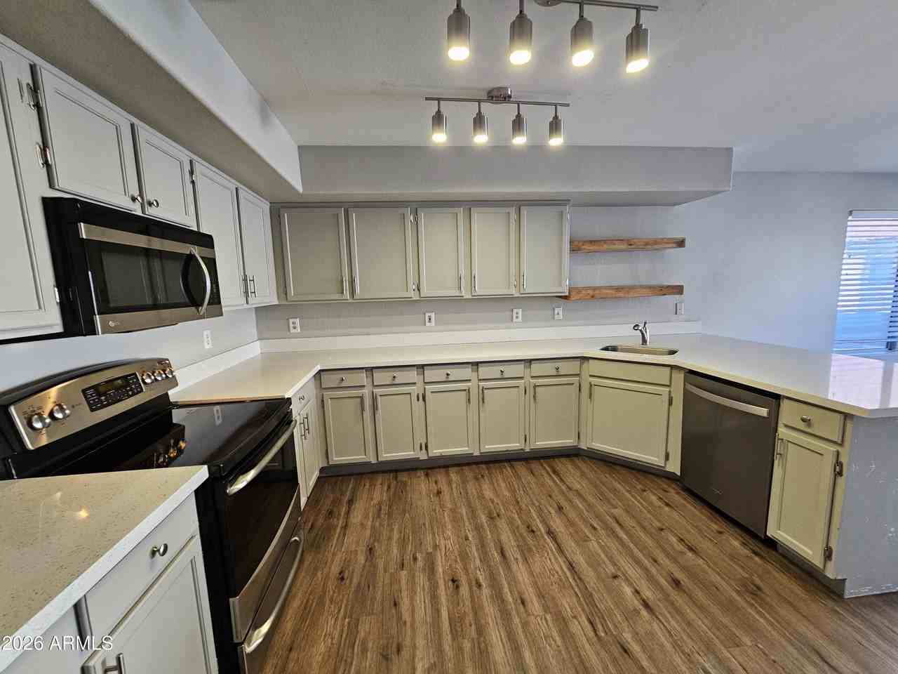 1142 W Sandy Banks - Photo 5 of 20