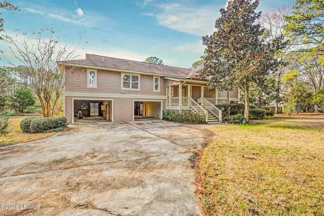 1812 Dolphin Row Dr - Photo 2 of 50