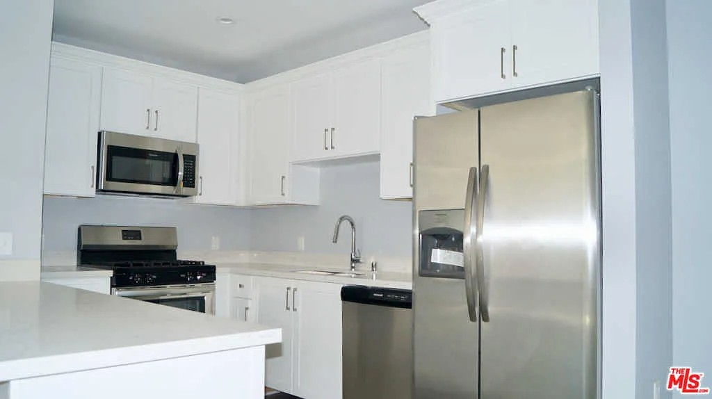 Echo Park Ave 1111 - Photo 6 of 27