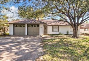 1203 Charles Ct - Photo 1 of 1