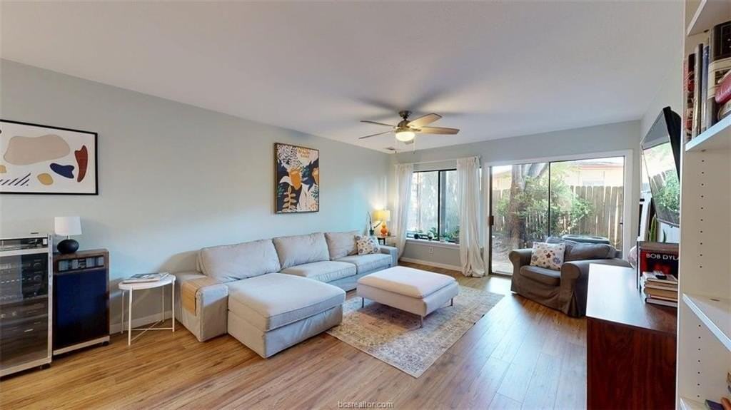 4345 Carter Creek Pkwy #5 - Photo 6 of 31