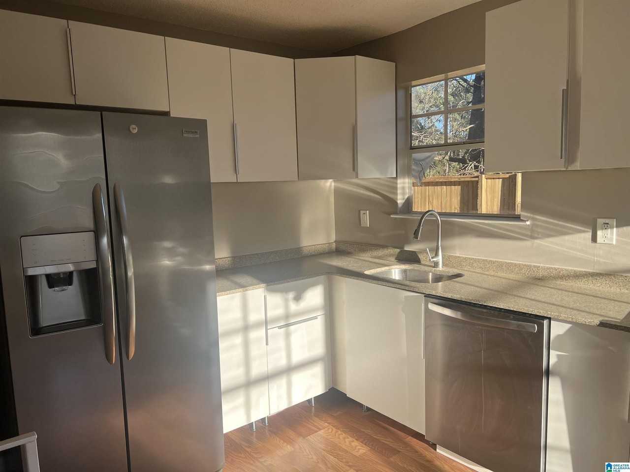 5263 Cornell Dr - Photo 5 of 26