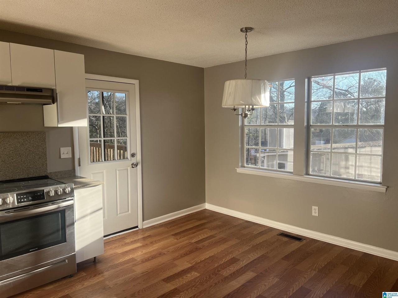 5263 Cornell Dr - Photo 7 of 26