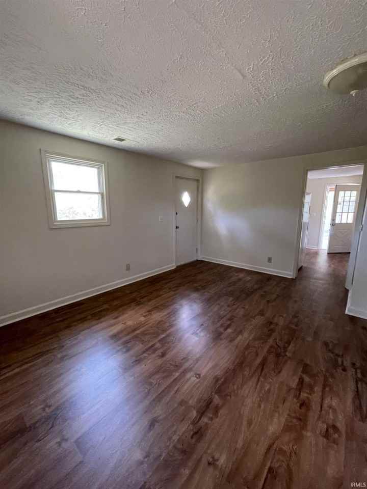 415 N Kimble Dr - Photo 5 of 20