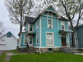 featured image of 89 Chestnut St Apt 4 #Apt 4