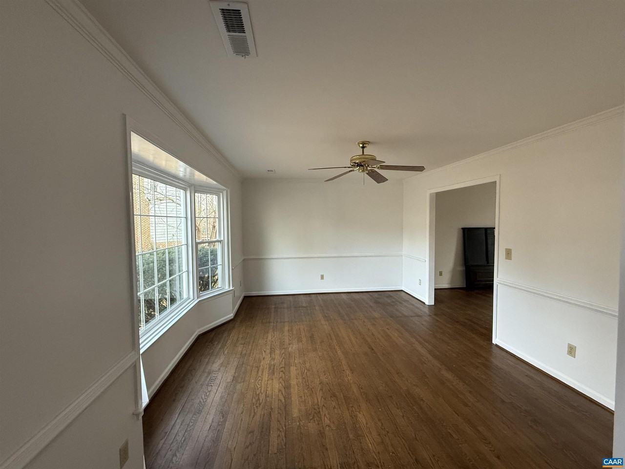 1664 Redington Ln - Photo 2 of 25