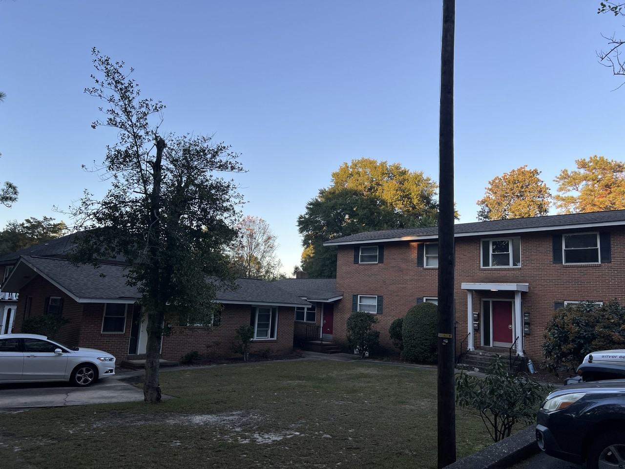 210 North May Street - Photo 6 of 9