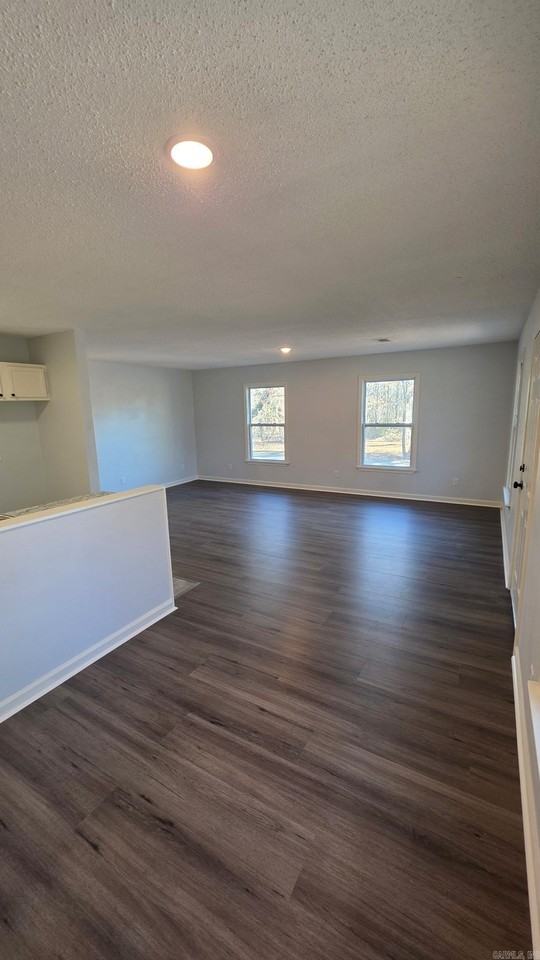 2400 Covenant Cv - Photo 4 of 12