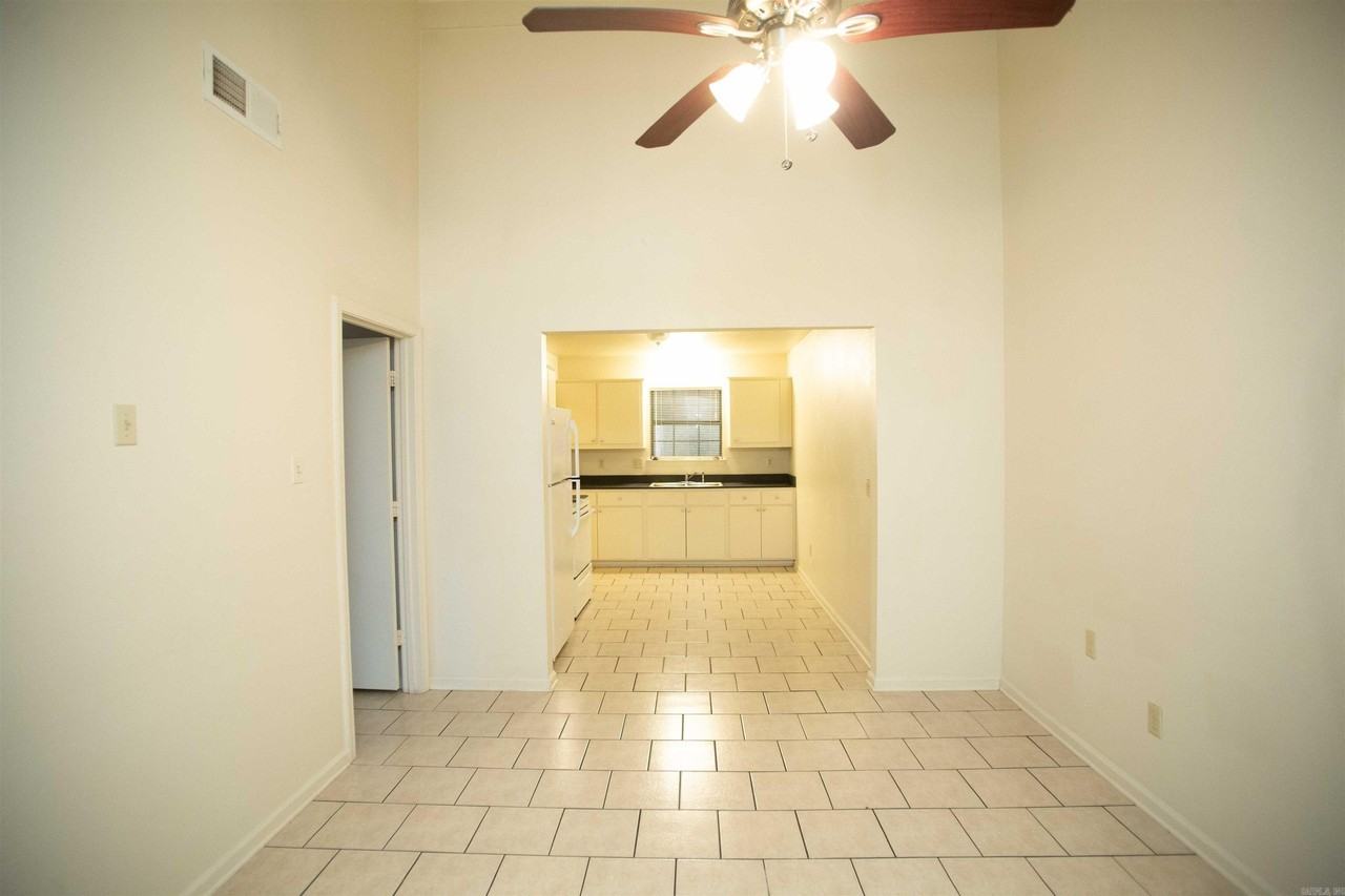 2109 Batesville Pike - Photo 5 of 13