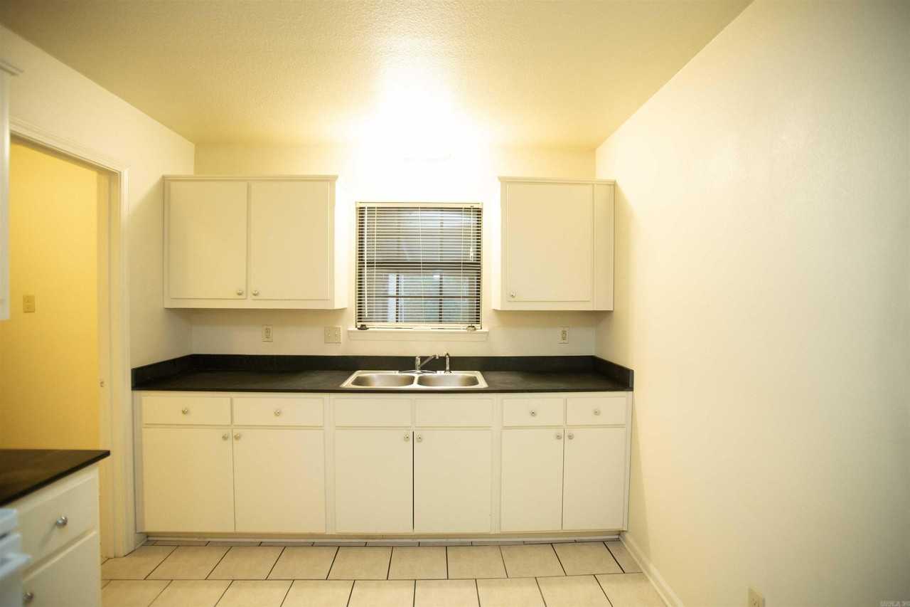 2109 Batesville Pike - Photo 7 of 13