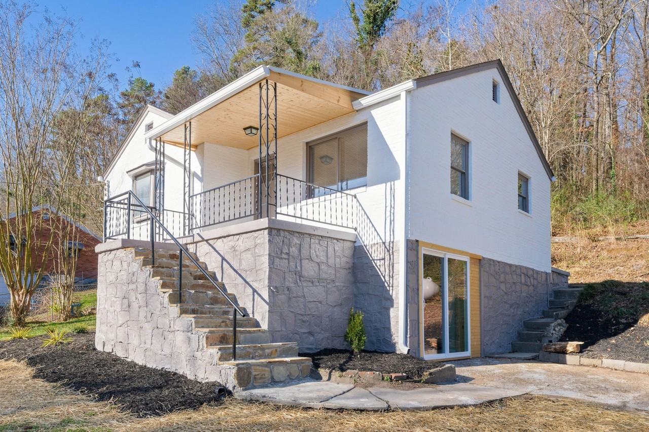 109 Hogan Rd - Photo 4 of 39