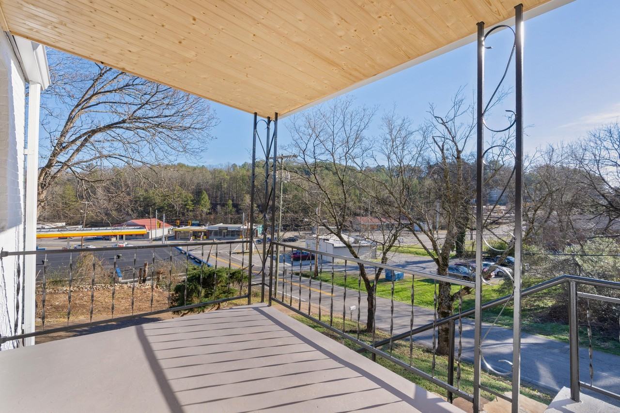 109 Hogan Rd - Photo 6 of 39