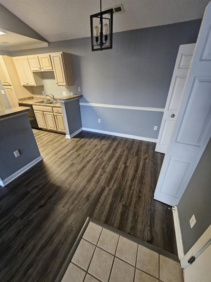 3768 Hitchcock Way - Photo 3 of 4