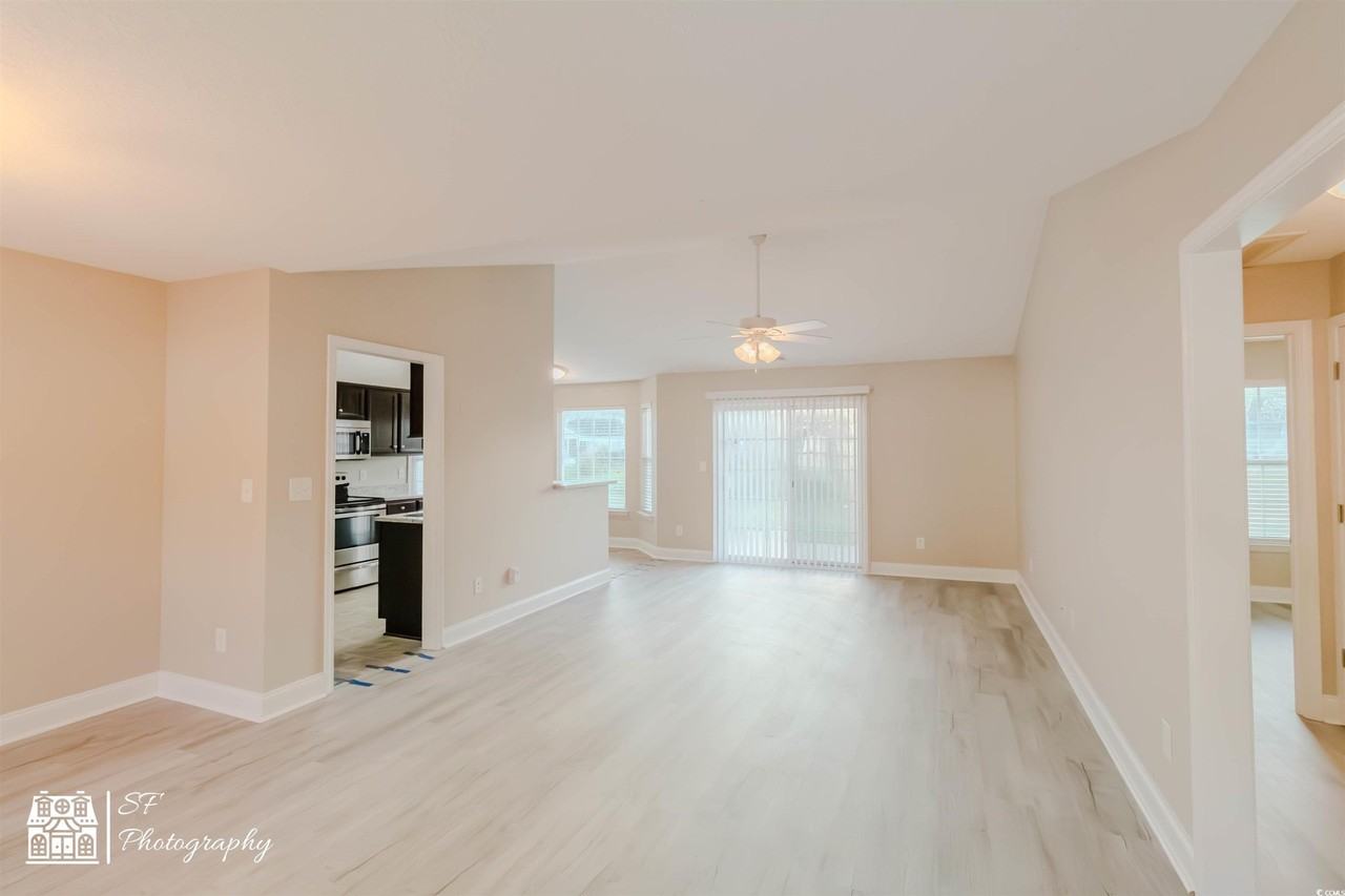 246 Macarthur Dr - Photo 4 of 28