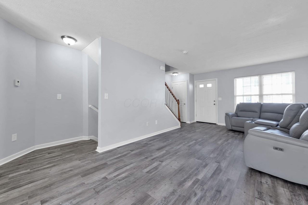 8326 Bruntsfield Rd - Photo 5 of 25