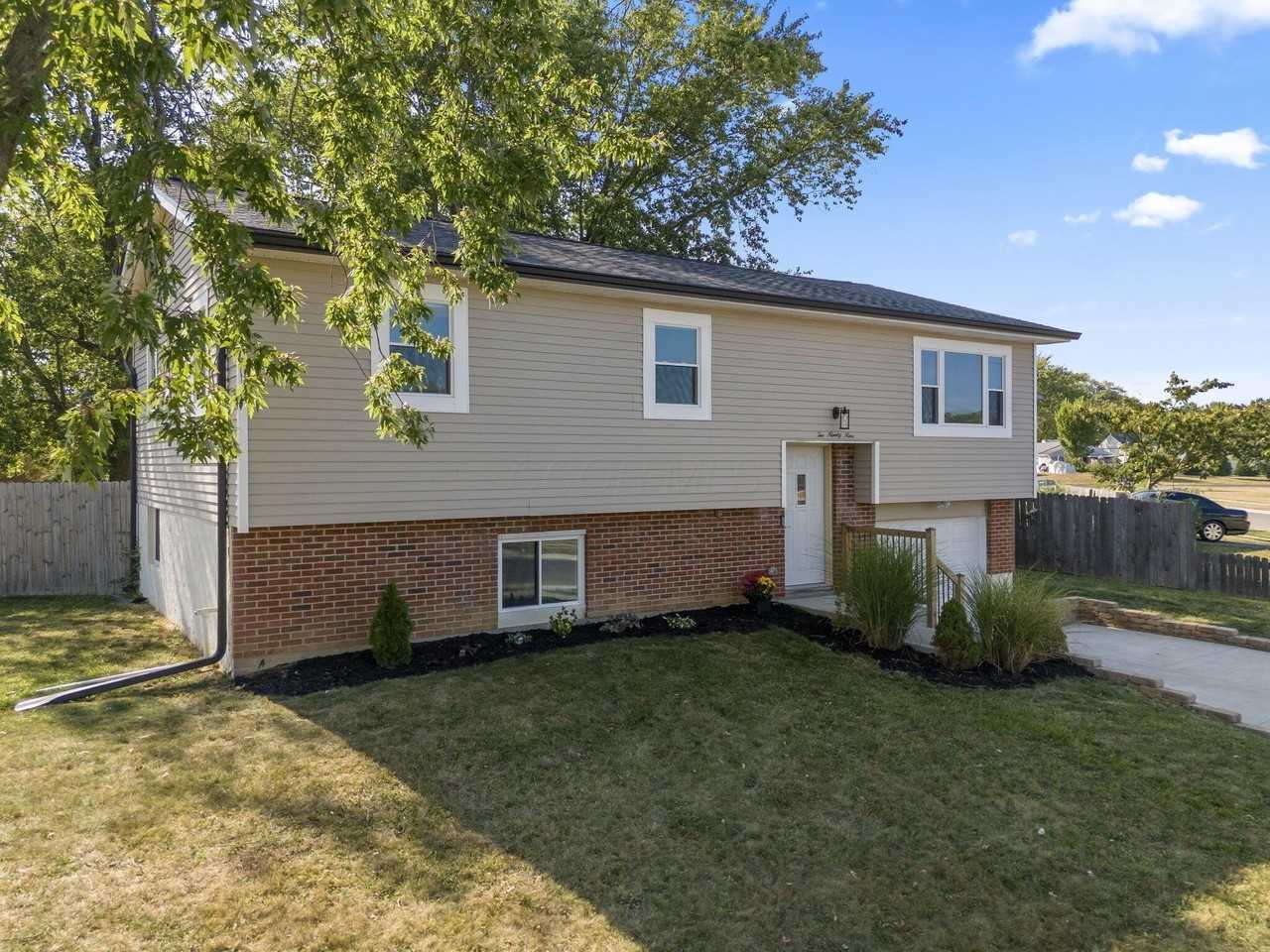 299 Lombard Rd - Photo 5 of 50