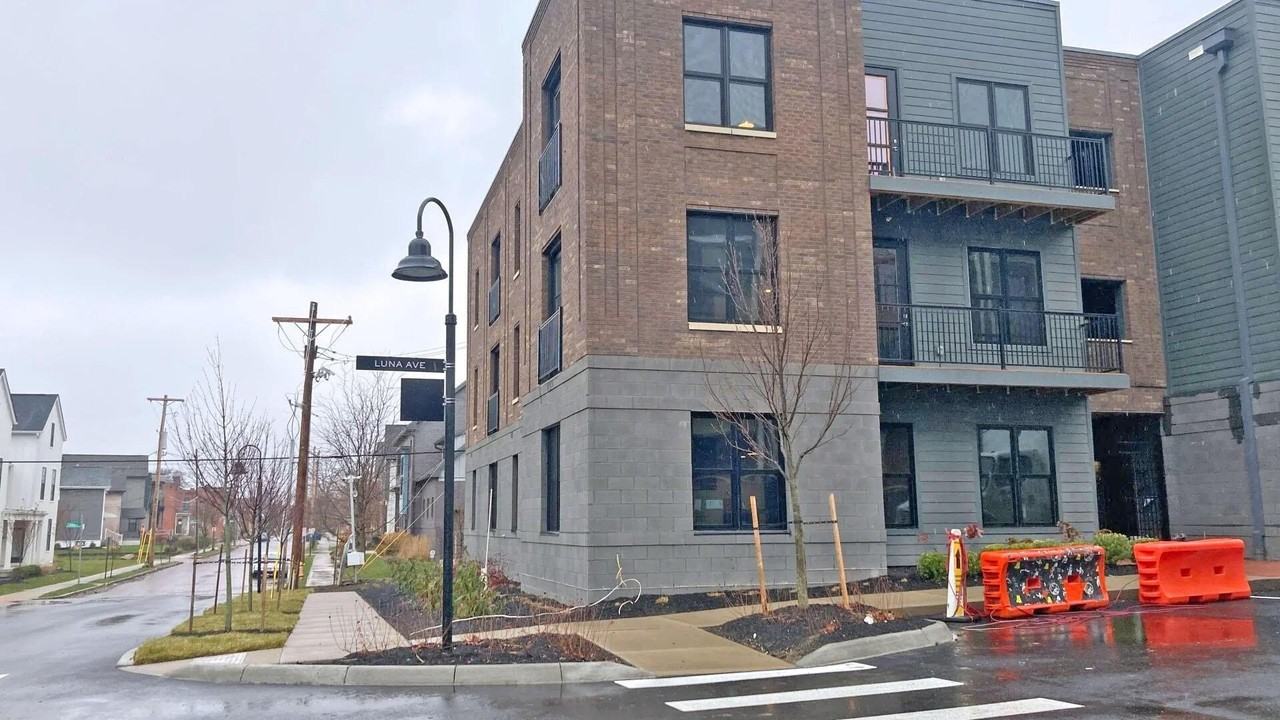 Lusso Ave #206 - Photo 2 of 36