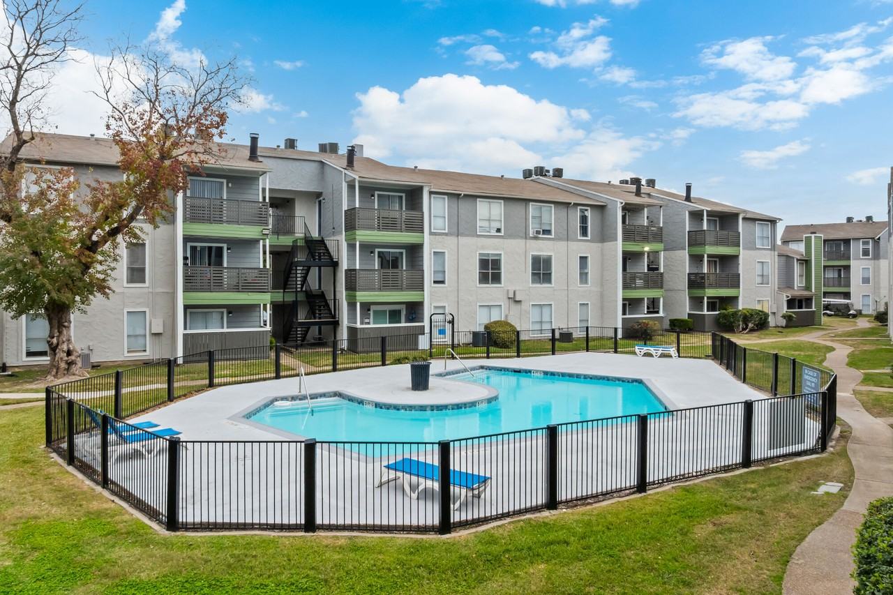 Parkway And Parkgreen On Bellaire - Photo 6 of 27