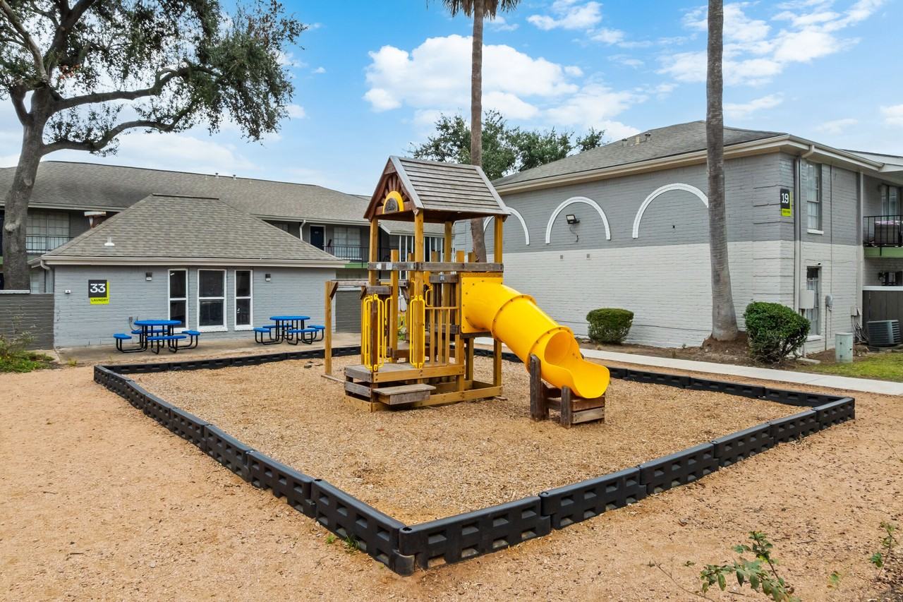 Parkway And Parkgreen On Bellaire - Photo 4 of 27