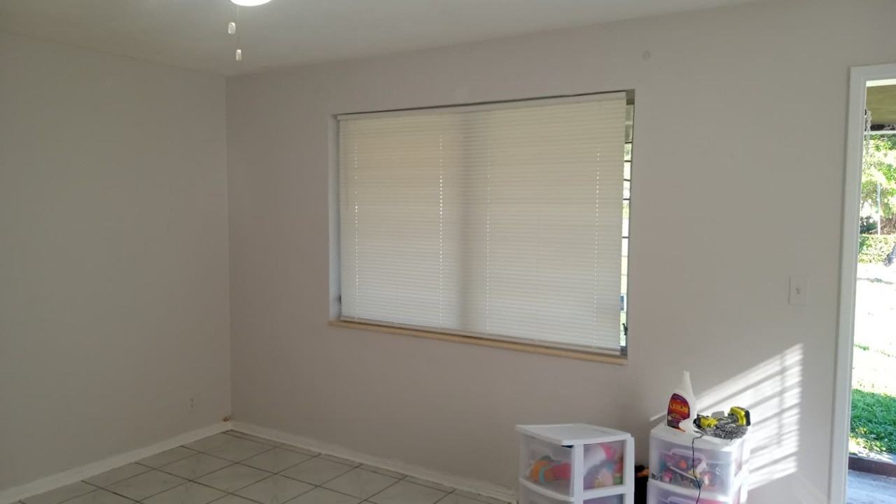 8plex Hollywood - Photo 3 of 8